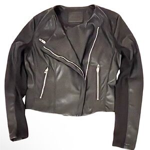 Blank NYC- Vegan Leather Moto Jacket Black Zippered Pockets Lined Size: M